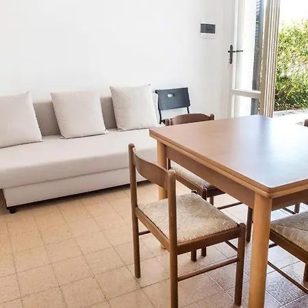 Quadrilocale Vicino Al Mare Con Giardino - M051