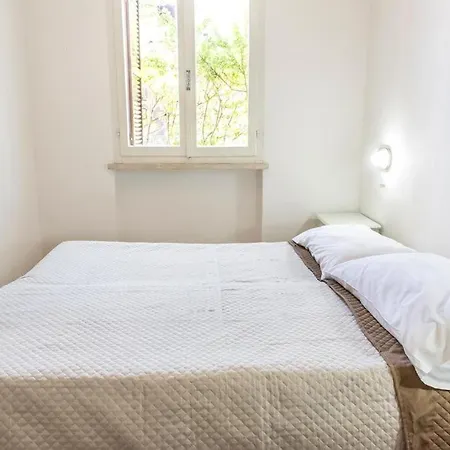 Appartement Quadrilocale Vicino Al Mare Con Giardino - M051